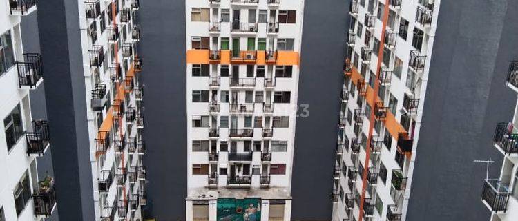 Apartemen Studio Furnished Bagus Hadap Kolam Renang 1