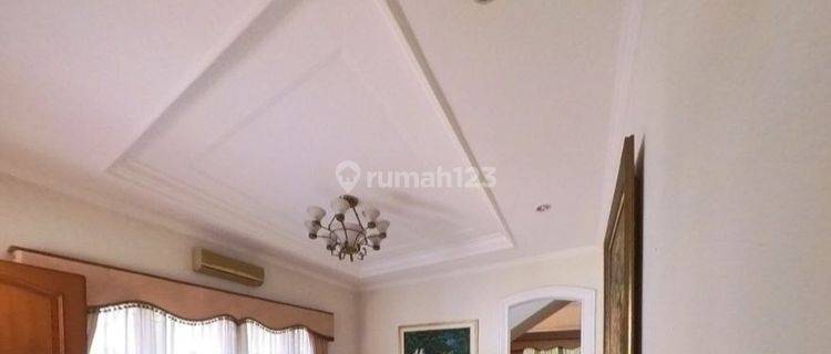 Dijual Rumah 2 Lantai Gaya Mediteranian Daerah Jakarta Selatan 1