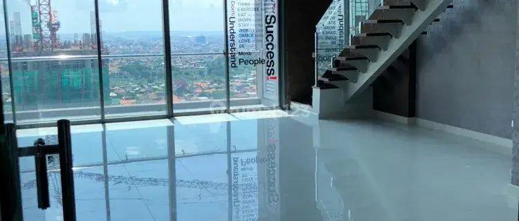 Disewakan perkantoran di Soho skyloft Ciputra world Surabaya lantai 18 view unit jalan raya Mayjend Sungkono  1