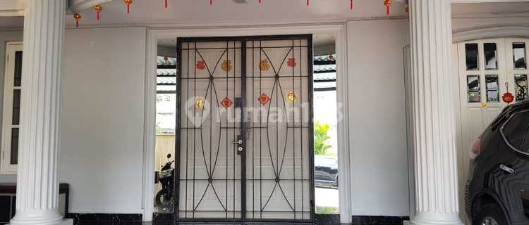 For Sale: Villa Garden House in Meruya, West Jakarta 1