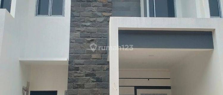 Rumah 2 Lt Townhouse Siap Huni di Cluster Unicorn Tarumajaya 1