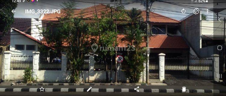 Rumah 2 Lt Mewah Siap Huni Startegis Pinggir Jalan Dikebon Jeruk  1