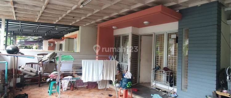 Rumah Semi Furnish Minimalis Siap Huni di Cluster Ifolia Bekasi  1