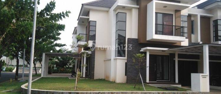 Rumah Hoek Semi Furnish Startegis Bagus Nyaman di Cluster Asera  1