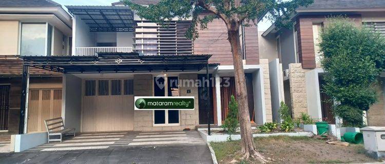 Disewakan Rumah Mewah Lokasi Premium Dkt Ke Transmart, Amlpaz. Jd 1