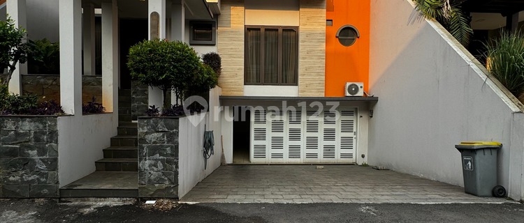 Rumah Modern Dalam Townhouse Private Pool Dekat Mrt Lebak Bulus 1