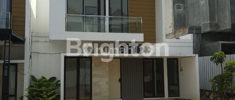 RUMAH SIAP HUNI DUA LANTAI GRANDIA METROPOLIS NGALIYAN SEMARANG 1