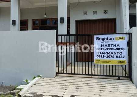 Modern Minimalist Ready-to-Occupy House in Pondok Indraprasta Semarang 1