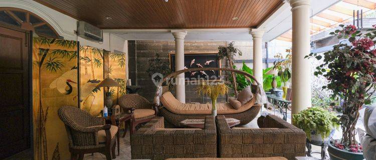 For Sale! Rumah Mewah di Menteng - SHM - Sertifikat Hak Milik 1