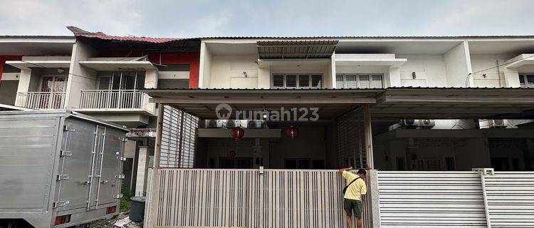 Dijual Rumah Bagus Komplek Grand Boulevard Medan 1