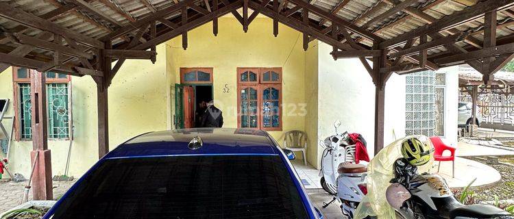 Dijual Rumah Sudut Komplek Bumi Seroja Permai 1