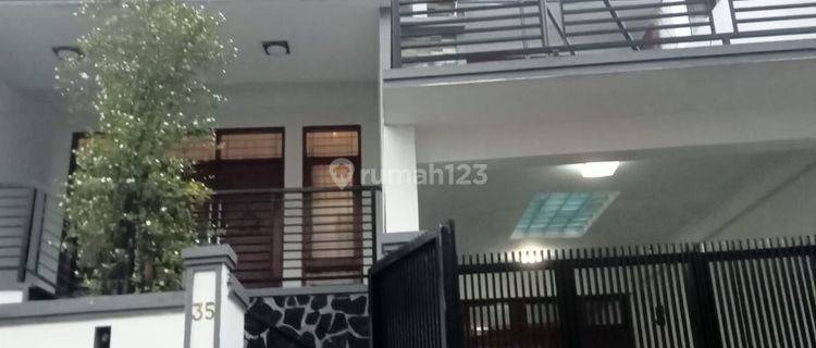 Rumah minimalis siap huni di Jakarta barat  1