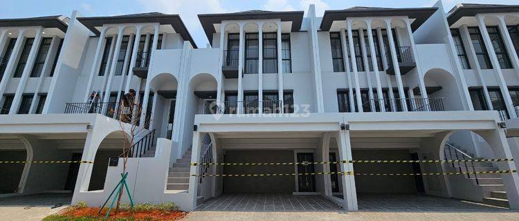 Dijual Rumah Cantik Bagus di Bsd  Cluster Aether Greenwich .Yl 1