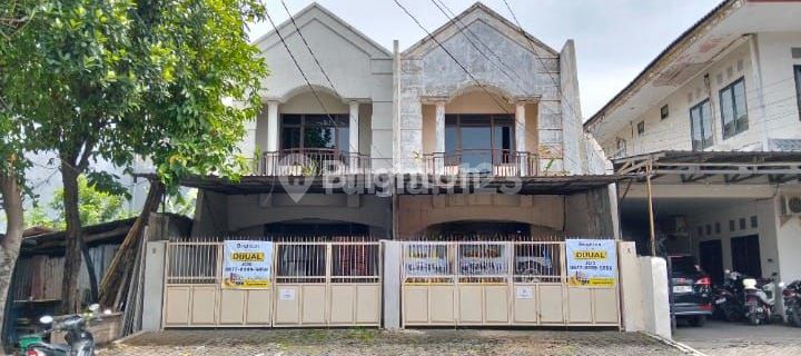 2 rukan / ruko Gayungsari, 1