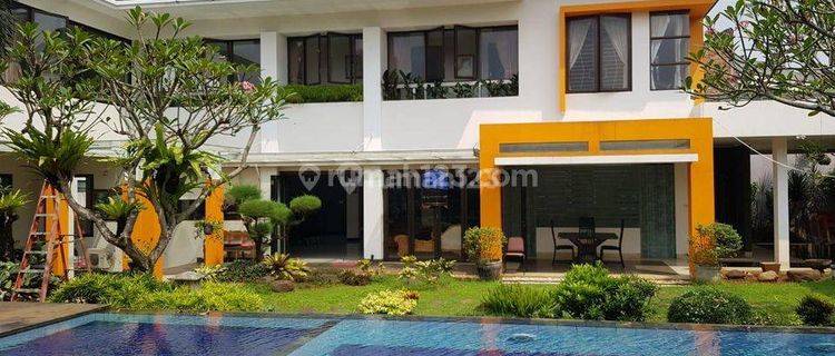 Rumah Mewah Bernuansa Resort Furnished di Taman Giri Loka Bsd  1