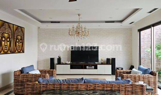 Rumah Mewah Full Renov Semi Furnished di Alam Sutera 1