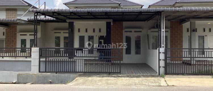 Rumah Siap Huni Dijual di Jl. Gajah Mungkur Harapan Raya 1