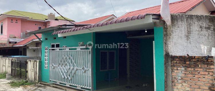 Rumah Siap Huni Dijual di Jl. Sumatera Hangtuah Tenayan Raya 1