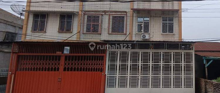 Ruko 3 Lantai Full Keramik Dijual di Jl. Mutiara Pekanbaru 1