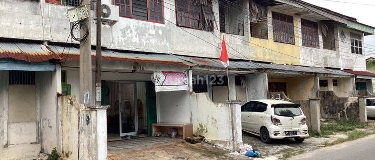 Rumah 2 Lantai Tengah Kota Dijual di Jl. Kuantan Pekanbaru 1