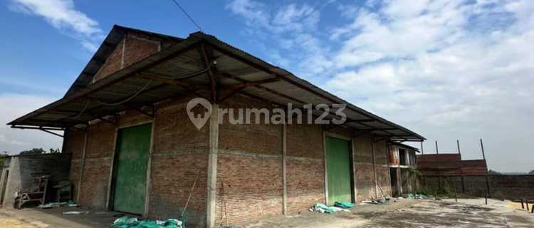 Disewakan gudang strategis lokasi Sragen luas 3000m 1