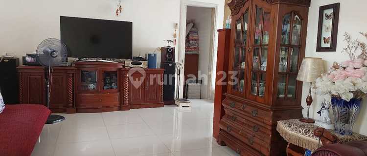 Below Market Price for Green Lake City House 1