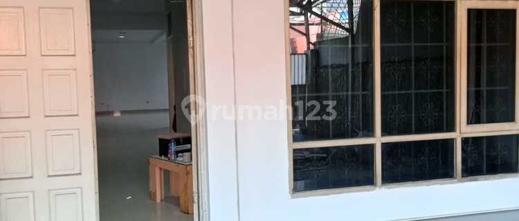 Disewakan Rumah di Cawang 1