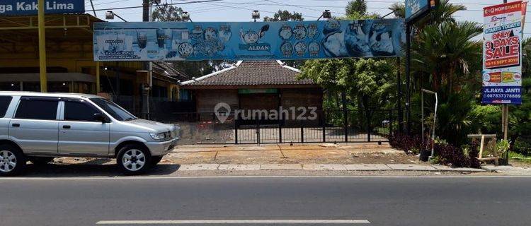 Disewakan Tempat Usaha Jalan Imogiri Timur 1