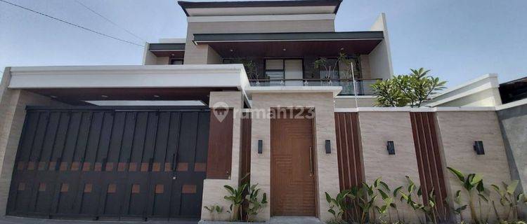 Jual Rumah Mewah Jalan Gito Gati Sleman 1