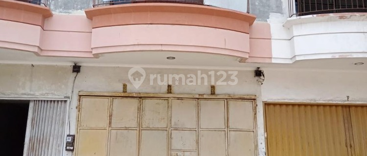 For Rent: 2-Story Shop House, Location on the Edge of Gayamsari Main Road, Semarang 1