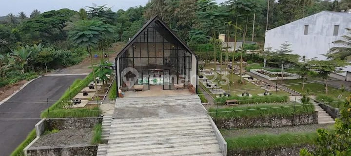 Dijual Tempat Usaha Cafe Lokasi Tuntang Salatiga, Parkir Luas 1