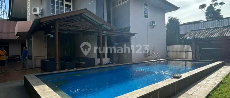DIJUAL RUMAH MEWAH DENGAN KOLAM RENANG - CIPETE UTARA, KEBAYORAN BARU 1