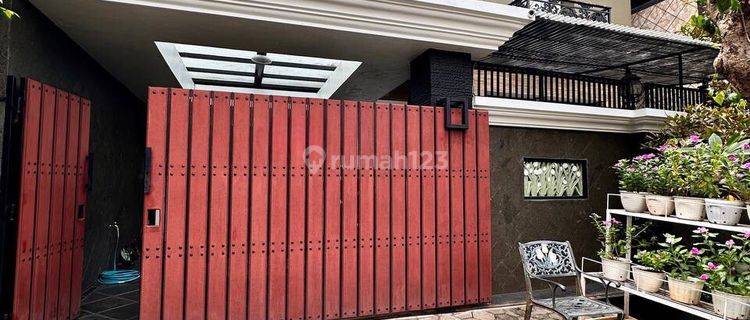  Dijual Rumah Mewah Harga Terjangkau Dalam Lingkungan Yang Aman & Nyaman Dengan Akses Jalan Lebar Di Cipinang, Jakarta Timur Serta Bebas Banjir  Rumah Tipe 3 Lantai Luas Tanah : 317 M² Luas Bangunan : 222 M² Listrik : 7700 Watt Tahun Dibangun : 2012 Sumbe 1