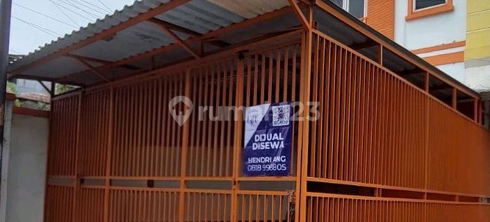 Cileungsi Shop House Ready for Use, Busy Condition, Facing Main Road 1