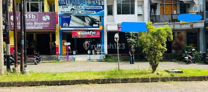 Ruko 2 Lantai Di Area Kompleks Taman Yasmin 1