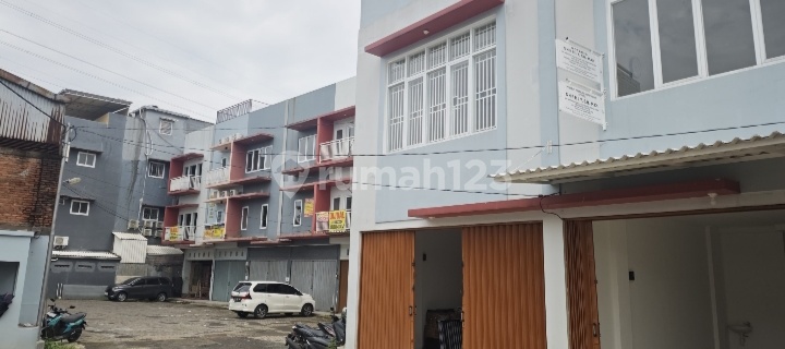 Selling at a Loss: Ruko Hook on Jalan Pandu Raya 1