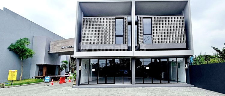 For Rent: Newly Built Shophouses, 2 Units Side by Side, Strategically Located by the Roadside, Central Park Merr. 1