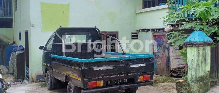 RUMAH DUA LANTAI  BONUS RUMAH KONTAKAN  DI DAERAH MARTADINATA 1