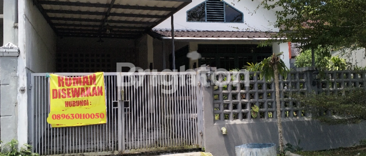 RUMAH SIAP HUNI  furnished DI BALIKPAPAN BARU  1