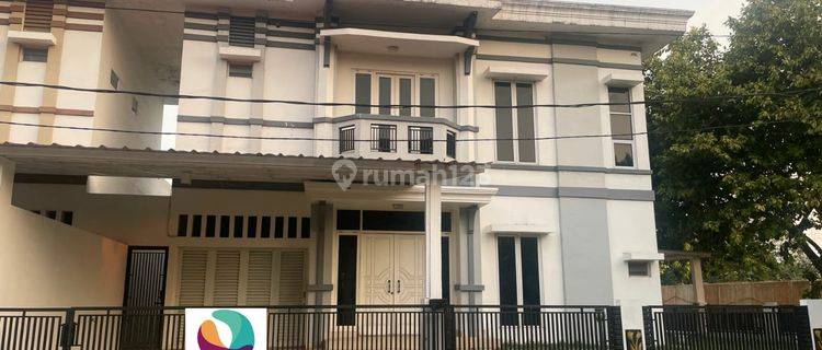 Disewakan Rumah besar 2Lantai di Kemang Pratama 2 Bekasi  1