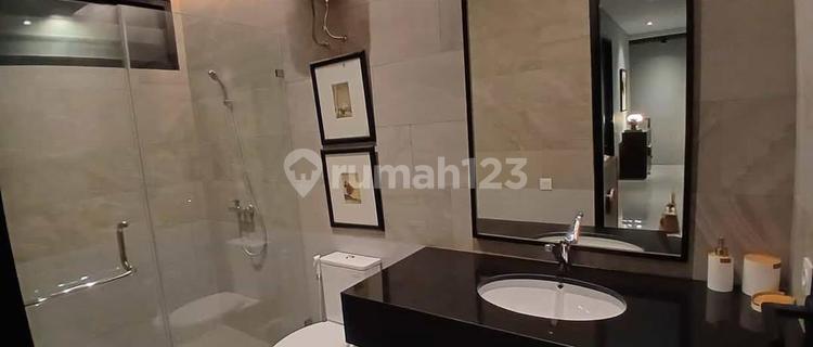 Rumah mewah shm free furnished dekat UGM YOGYAKARTA  1