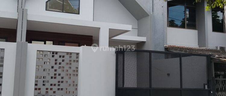 Disewakan Rumah Baru gressTengah Kota Semarang Siap Huni di Halmahera Semarang 1