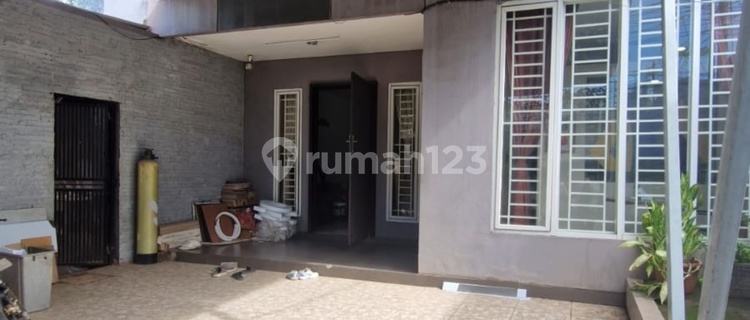 Rumah Besar Cocok Untuk Workshop 1