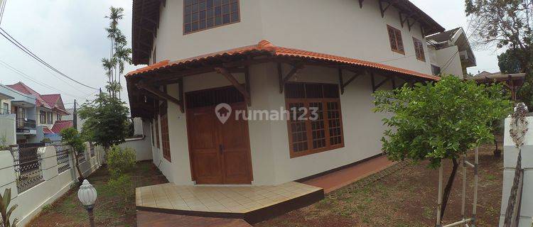 Dijual Rumah Classic Di Kebayoran Lama Jakarta Selatan 1