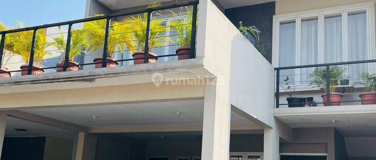 Rumah rapih 2 lantai siap huni di The Address Cibubur 1