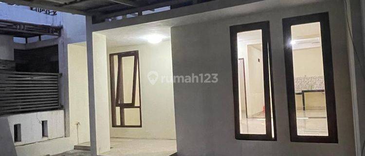 Rumah  1 Lantai Siap Huni Di The Address Cibubur 1