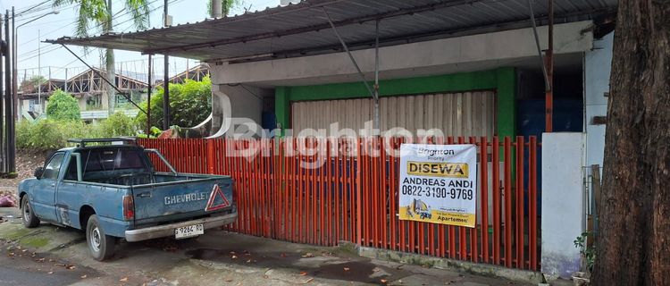 FOR RENT SHOPHOUSE ON MAYOR SUJADI STREET. STRATEGIC LOCATION, SUITABLE FOR RETAIL, CULINARY, WORKSHOP, ETC. 1