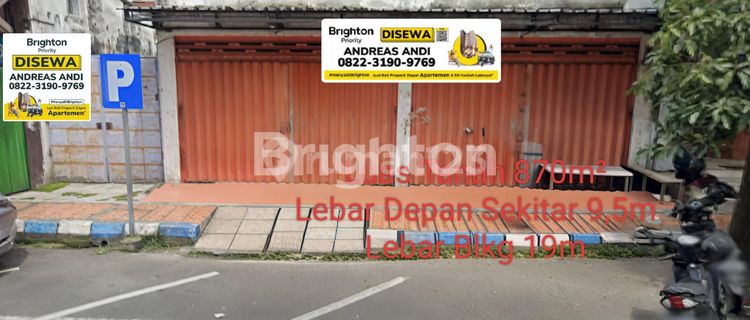 RENTAL OF SPACIOUS SHOP HOUSE AND HOUSE IN TULUNGAGUNG CITY. SUITABLE FOR CAFE AND RESTAURANT. 1