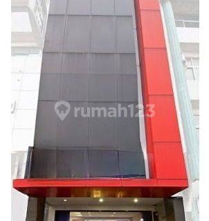 Ruko Rumah Luas 500m2 Type 4+2kt di Gambir Jakarta Pusat 1