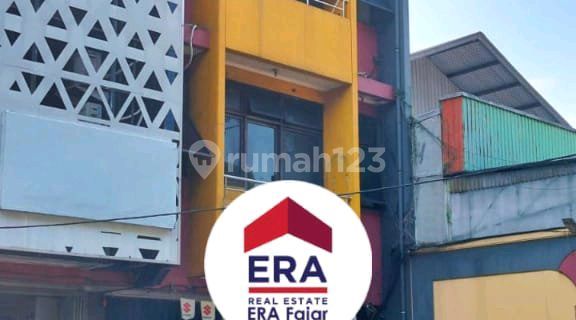For Rent: Pajajaran Street Shop House, Downtown Bogor, Spacious Parking 1
